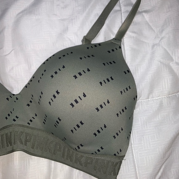 VS PINK BRA Wear Everywhere Wireless Lightly Lined - Picture 2 of 6